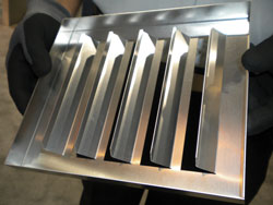 钣金加工企业如何通过引进自动化折弯成型设备降低生产成本,提高产品质量?-中山首页|虎牙官网-虎牙(中国)一站式服务官网-首页|虎牙官网-虎牙(中国)一站式服务官网 钣金加工企业如何通过引进自动化折弯成型设备降低生产成本,提高产品质量?-中山首页|虎牙官网-虎牙(中国)一站式服务官网-首页|虎牙官网-虎牙(中国)一站式服务官网